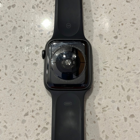 COPY - Apple Watch - Picture 3 of 3